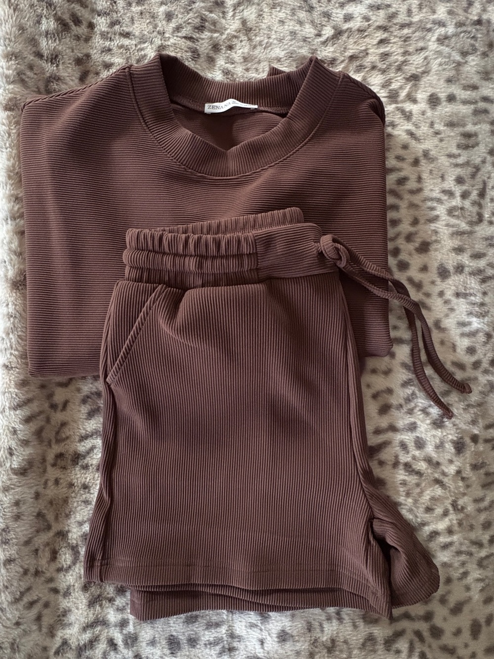Zenana Outfitters Ribbed Lounge Set - Chocolate Brown Medium